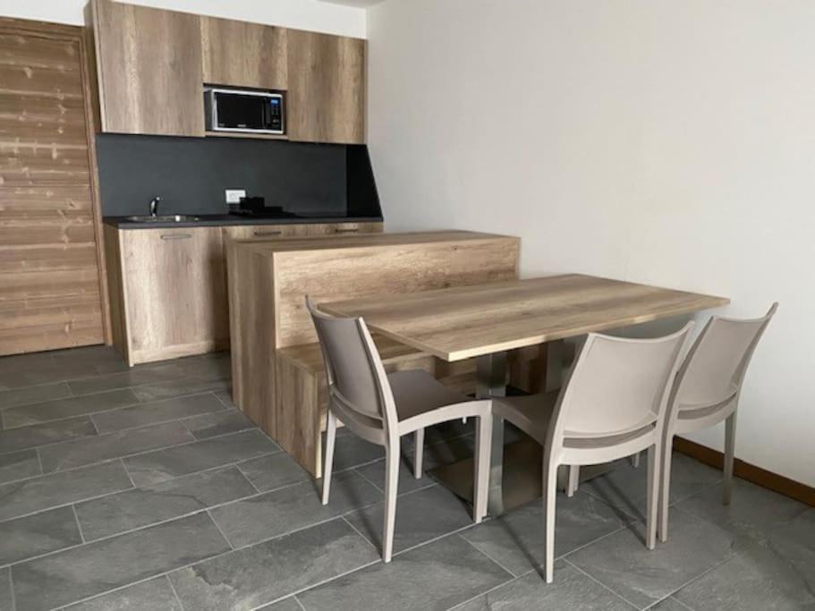 Appartamento Trilocale Luxory,Sulle Piste Da Sci 보르미오 외부 사진